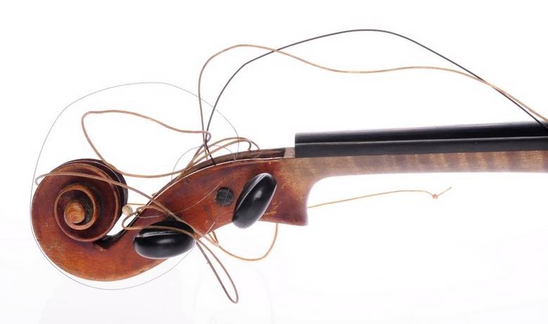 Streichersaiten der Firmen D'Addario, Pirastro und andere